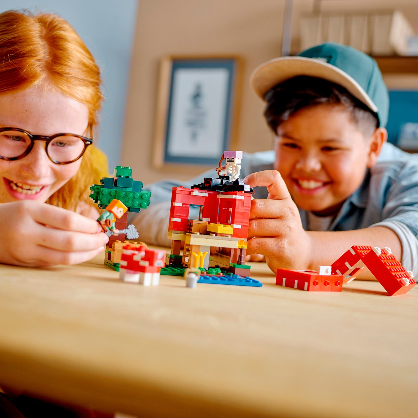 LEGO® Minecraft: The Mushroom House