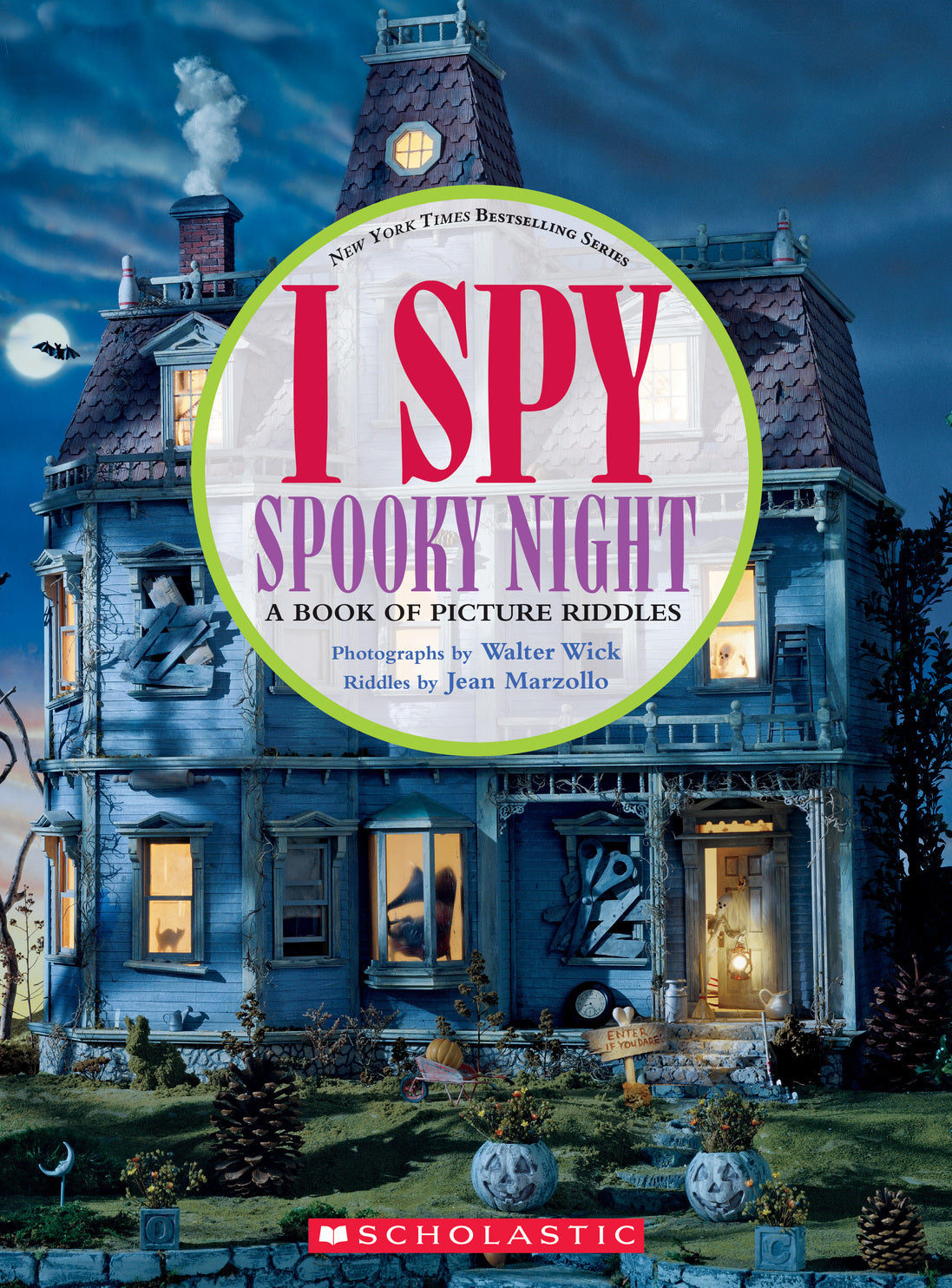 I Spy Spooky Night: A Book of Picture Riddles