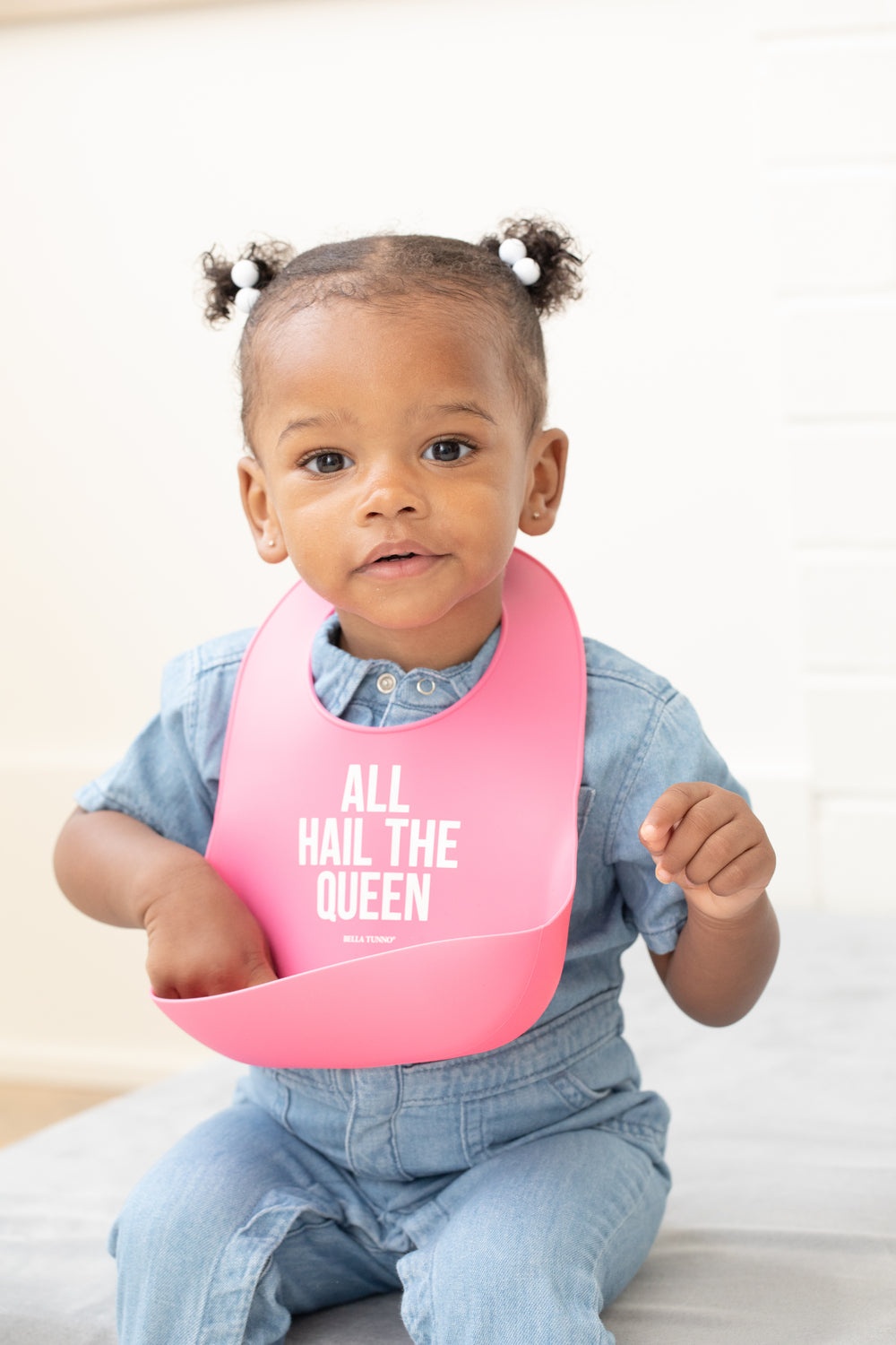 All Hail the Queen Wonder Bib