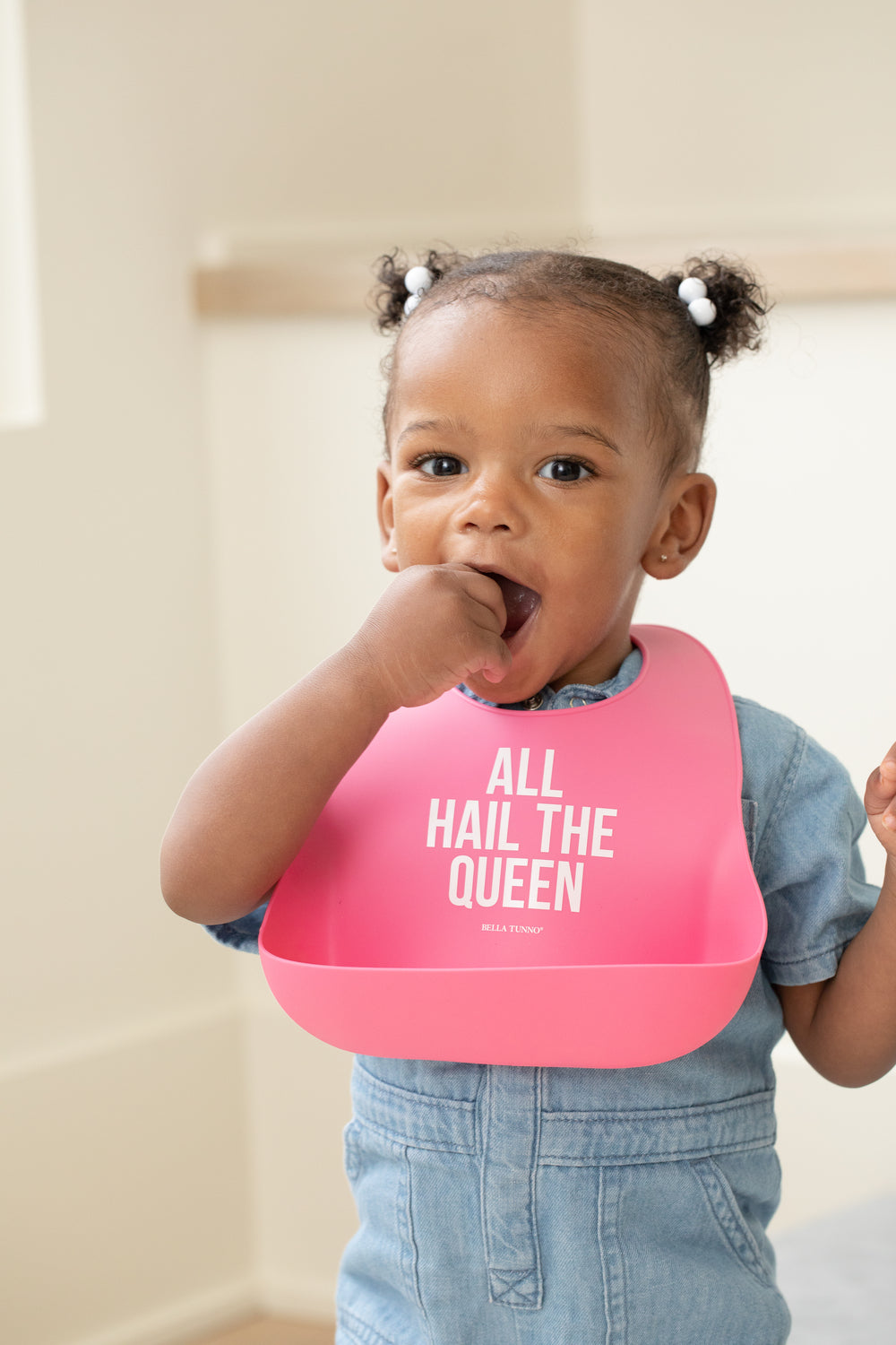 All Hail the Queen Wonder Bib