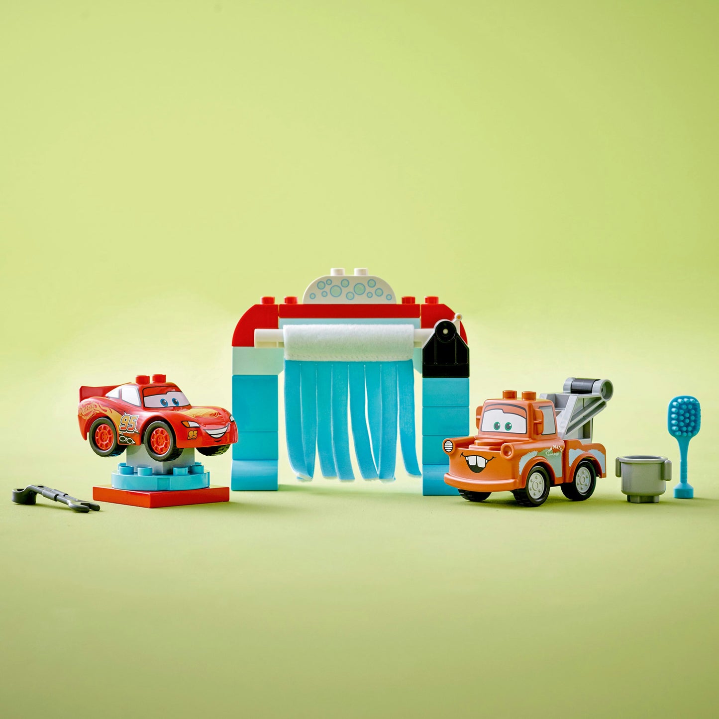 LEGO® DUPLO® Disney™: Lightning McQueen & Mater's Car Wash Fun