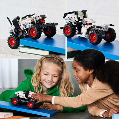 LEGO® Technic: Monster Jam™ Monster Mutt™ Dalmatian
