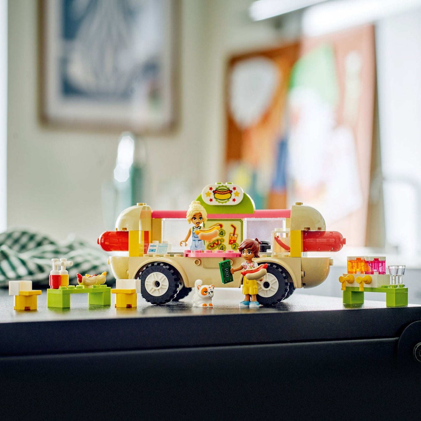 LEGO® Friends™ Hot Dog Food Truck