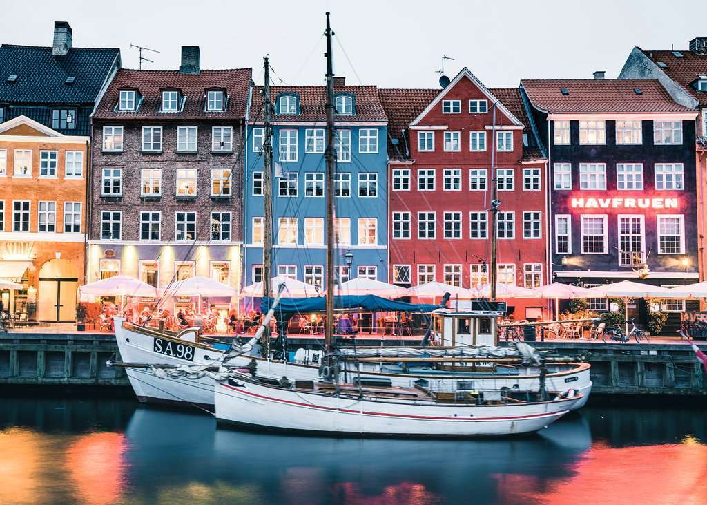 Scandinavian Places - Copenhagen, Denmark  Puzzle (1000 pc)
