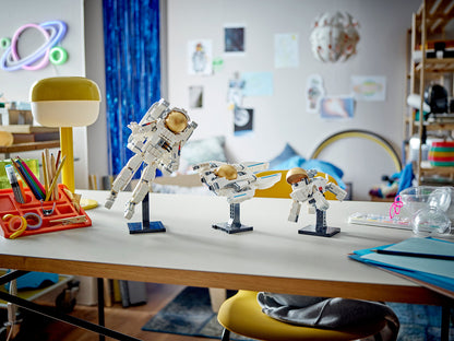 LEGO CREATOR 3-in-1 Space Astronaut