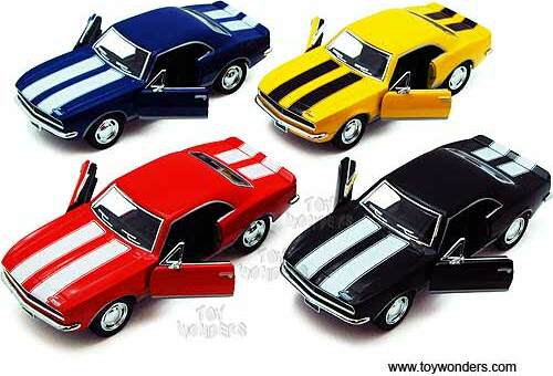 Chevrolet Camaro Z28 Hardtop (1967, 1/37 scale die cast model car) (assorted colors)